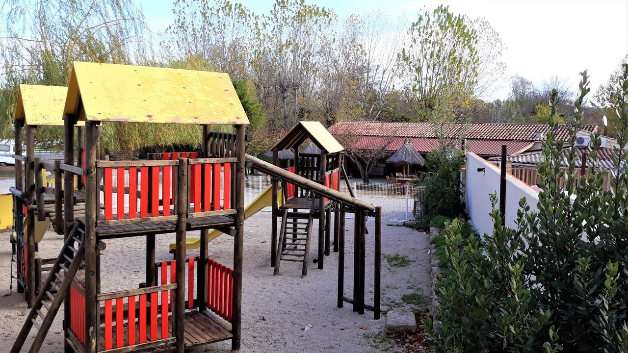 Camping Le Pre Saint-Andre Souvignargues Exterior photo